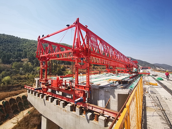 40-300噸架橋機(jī)設(shè)備同時遵循以下規(guī)定