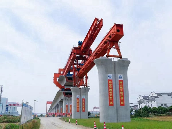 架橋機(jī)設(shè)跨度定型有三種規(guī)格