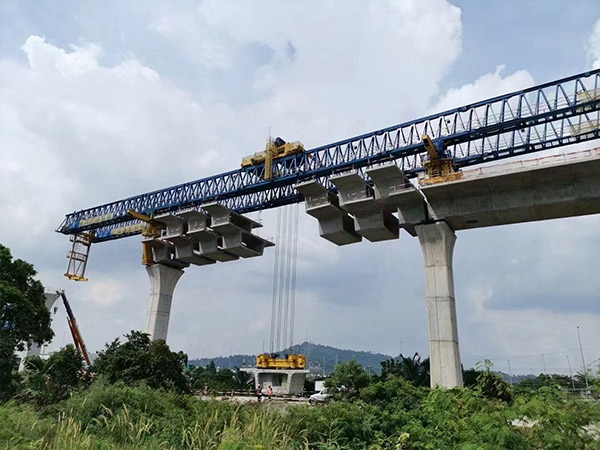 單梁架橋機(jī)電氣設(shè)備維護(hù)的細(xì)節(jié)