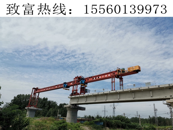 選購(gòu)架橋機(jī)的4個(gè)小技巧 希望對(duì)您有幫助