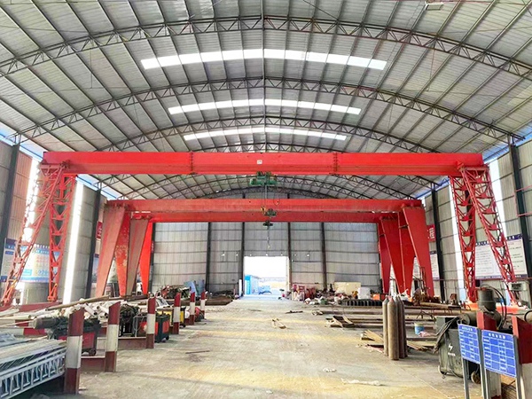 龍門吊出租廠家介紹電動葫蘆雙梁門式起重機規(guī)格