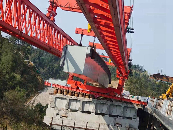 60T自平衡架橋機(jī)